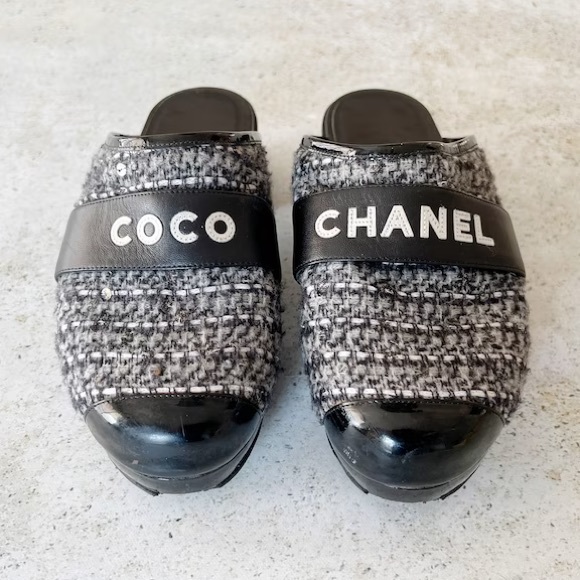 CHANEL Women’s Shoes Clogs Mules Slides Sandals size 38 EU - Picture 4 of 8